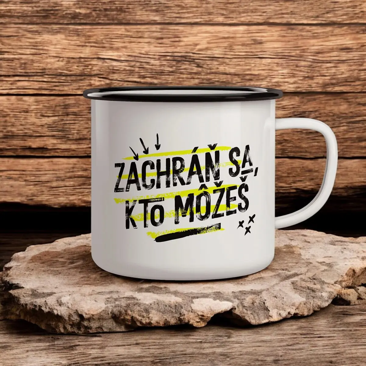 Smaltovaný hrnček Zachráň sa, kto môžeš