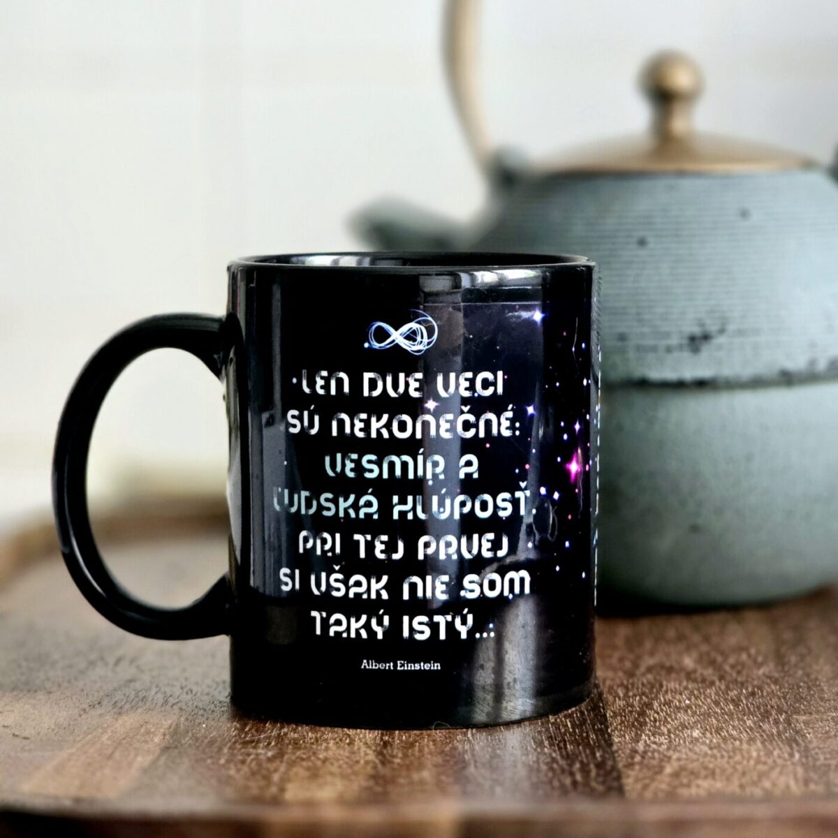 Hrnček čierny Einstein a nekonečno